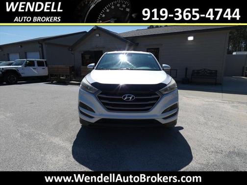 2016 Hyundai TUCSON SE