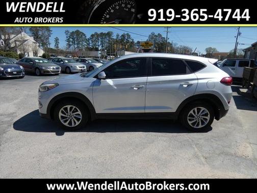 2016 Hyundai TUCSON SE