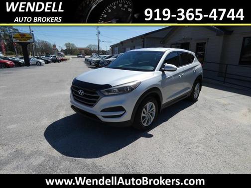 2016 Hyundai TUCSON SE