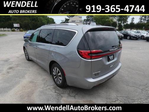 2021 Chrysler Pacifica Touring L