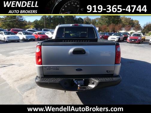 2004 Ford Explorer Sport Trac XLS