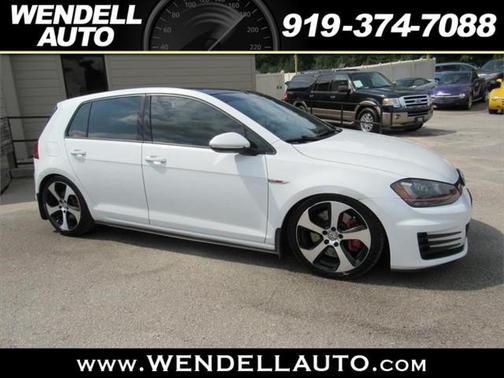 2017 Volkswagen Golf GTI 2.0T SE 4-Door