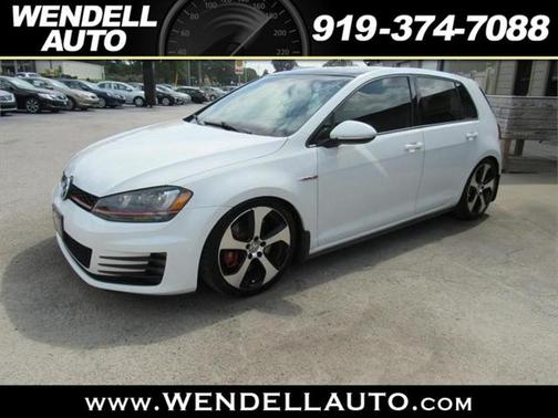 2017 Volkswagen Golf GTI 2.0T SE 4-Door