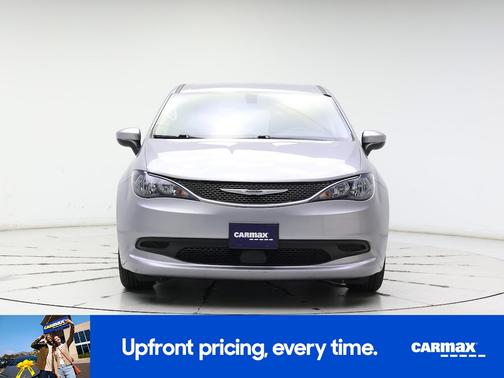 2021 Chrysler Voyager LX