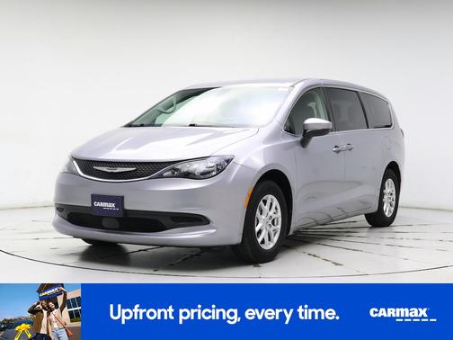 2021 Chrysler Voyager LX