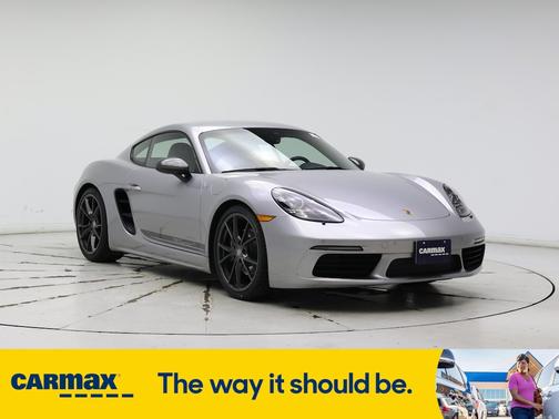 2022 Porsche 718 Cayman T