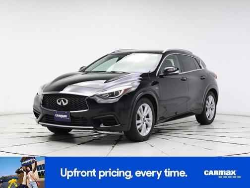 2017 INFINITI QX30 Luxury