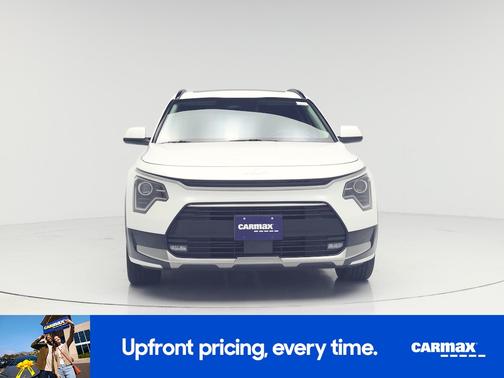 White 2023 Kia Niro EX Touring