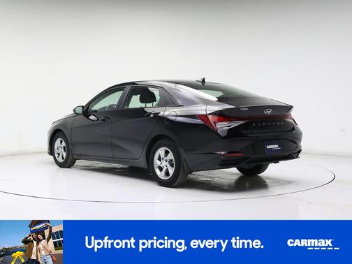 2022 Hyundai ELANTRA SE