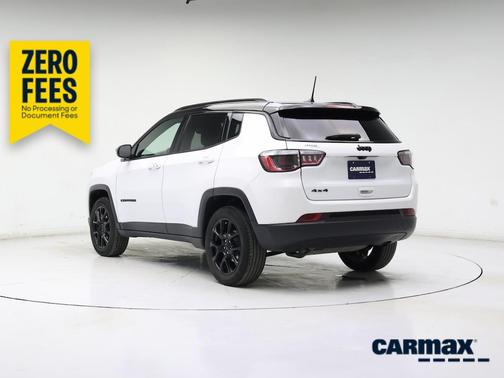 White 2023 Jeep Compass Altitude