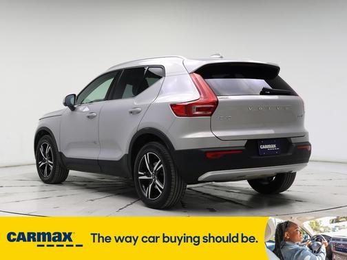 2023 Volvo XC40 B5 Plus Bright Theme