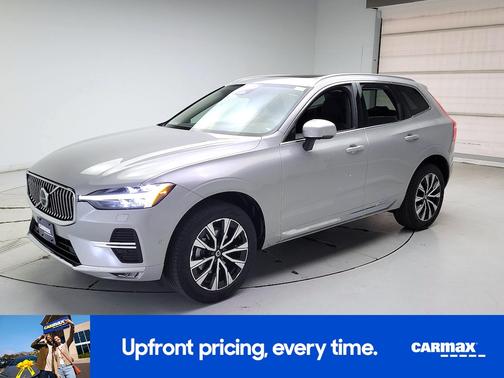 2023 Volvo XC60 B5 Plus Dark Theme