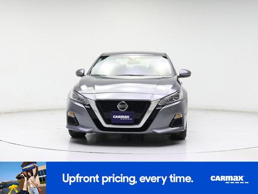 Gray 2022 Nissan Altima SV