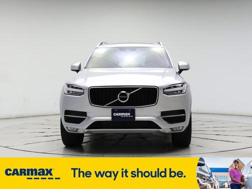 2019 Volvo XC90 T6 Momentum