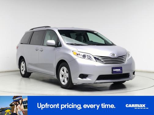 2017 Toyota Sienna LE