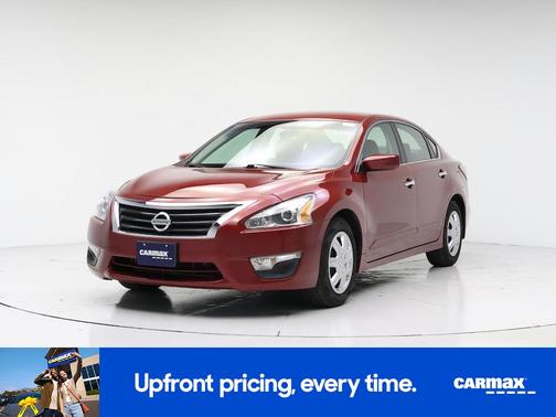Red 2015 Nissan Altima S
