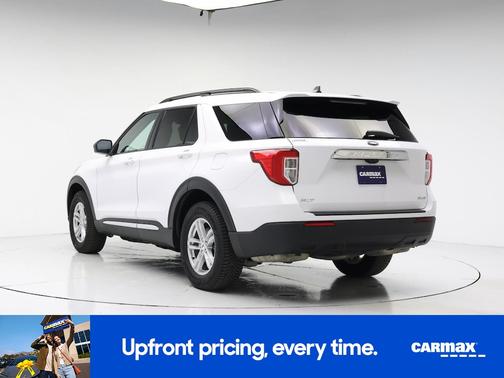 White 2022 Ford Explorer XLT