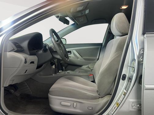 Classic Silver Metallic 2010 Toyota Camry LE