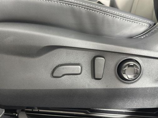 Ice Silver Metallic 2025 Subaru Outback Limited