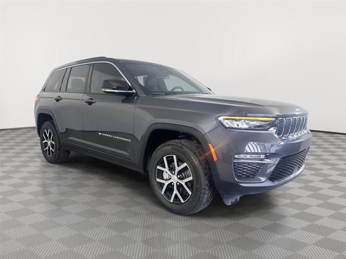 Baltic Gray Metallic Clearcoat 2025 Jeep Grand Cherokee Limited SUV