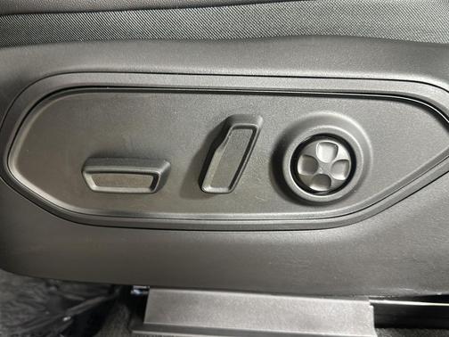 Baltic Gray Metallic Clearcoat 2025 Jeep Grand Cherokee Limited