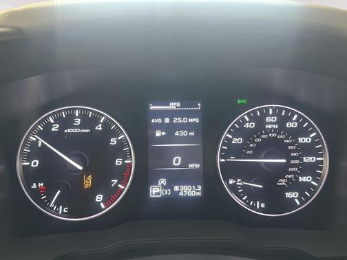 Crystal White Pearl 2025 Subaru Crosstrek Limited