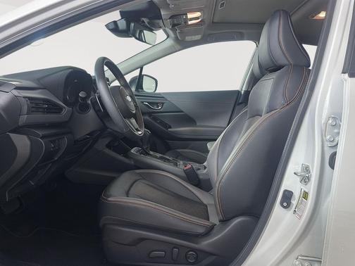 Crystal White Pearl 2025 Subaru Crosstrek Limited
