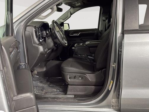 Sterling Gray Metallic 2024 Chevrolet Silverado 1500 LT