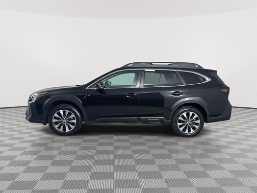 Crystal Black Silica 2023 Subaru Outback Limited