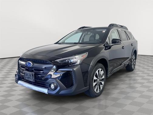 Crystal Black Silica 2023 Subaru Outback Limited