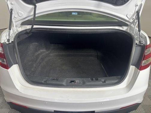 2014 Ford Taurus SEL