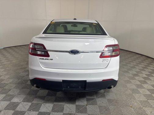 2014 Ford Taurus SEL