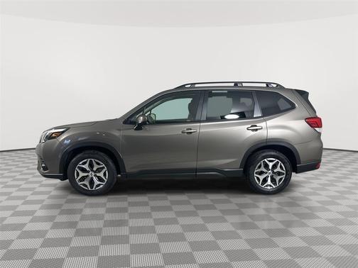 Brilliant Bronze Metallic 2024 Subaru Forester Premium
