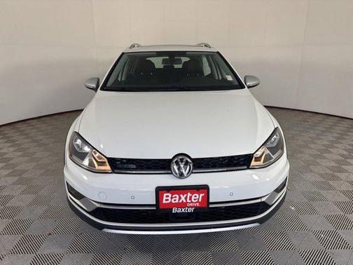 2017 Volkswagen Golf Alltrack TSI SE