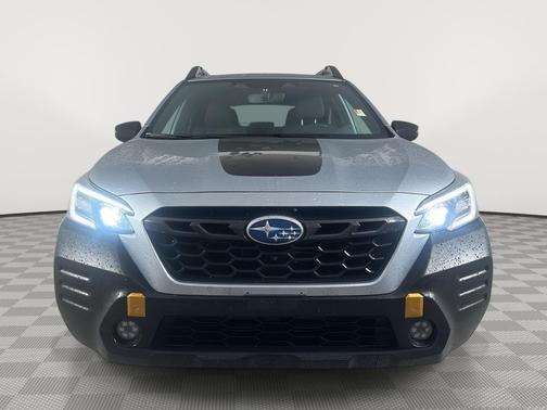 Ice Silver Metallic 2023 Subaru Outback Wilderness