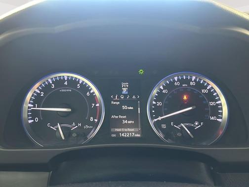 Silver Sky Metallic 2016 Toyota Highlander XLE