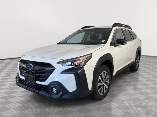 Crystal White Pearl 2025 Subaru Outback Premium