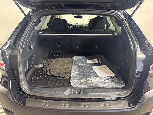 Crystal Black Silica 2025 Subaru Outback Premium