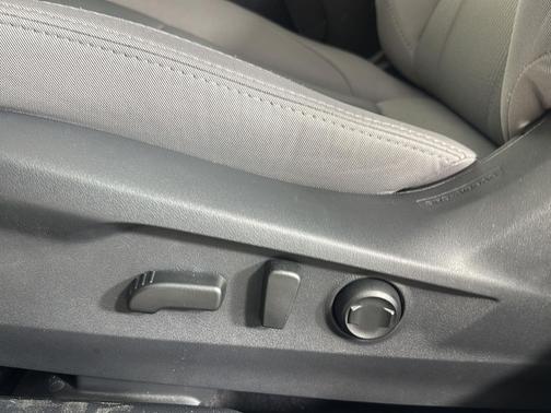 Ice Silver Metallic 2025 Subaru Legacy Premium