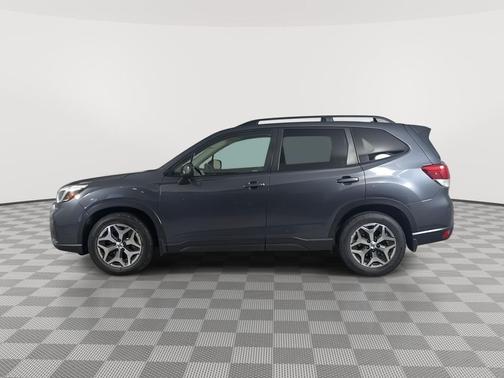 Magnetite Gray Metallic 2021 Subaru Forester Premium