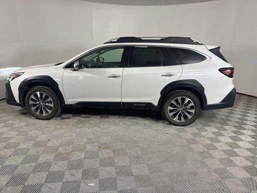 2025 Subaru Outback Touring XT