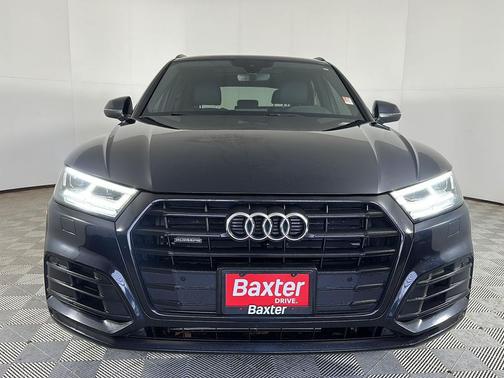 2020 Audi Q5 45 Titanium Premium