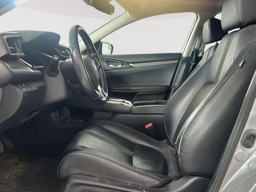 Lunar Silver Metallic 2019 Honda Civic EX-L