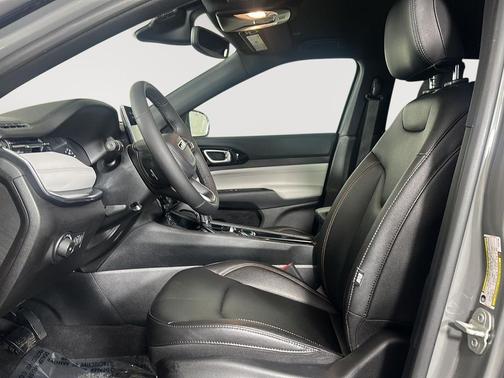 Sting-Gray Clearcoat 2024 Jeep Compass Limited