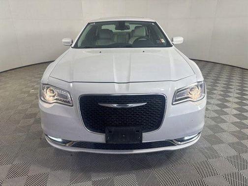 2016 Chrysler 300 S