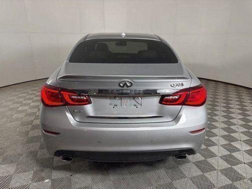 2016 INFINITI Q70 3.7X