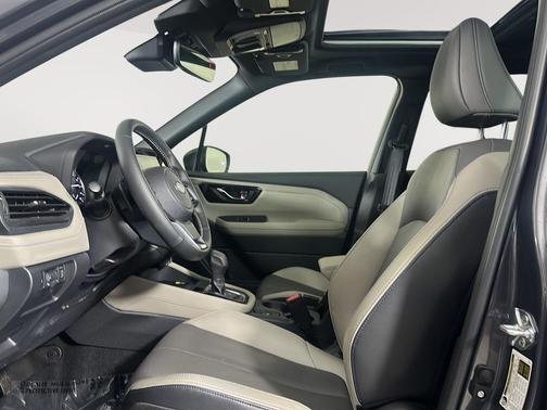 Magnetite Gray Metallic 2025 Subaru Forester Limited