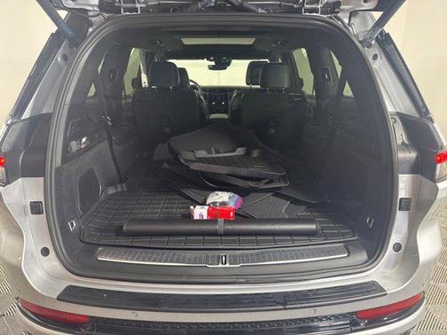2024 Jeep Grand Cherokee L Summit