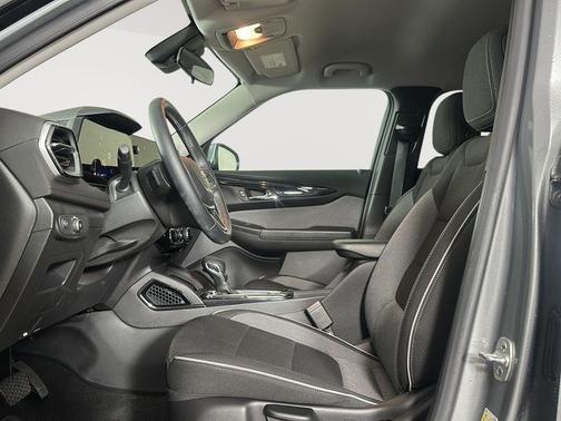 Sterling Gray Metallic 2024 Chevrolet Trailblazer LT