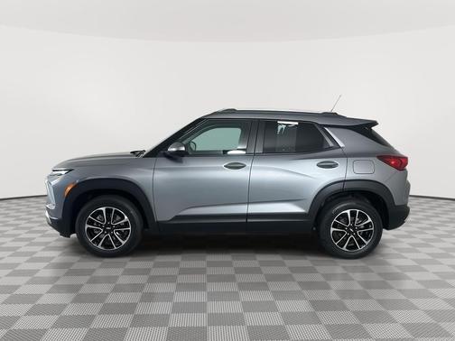 Sterling Gray Metallic 2024 Chevrolet Trailblazer LT
